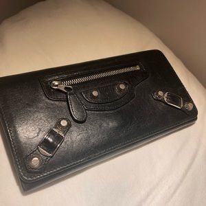 💞 Balenciaga full size wallet *SALE* 💞
